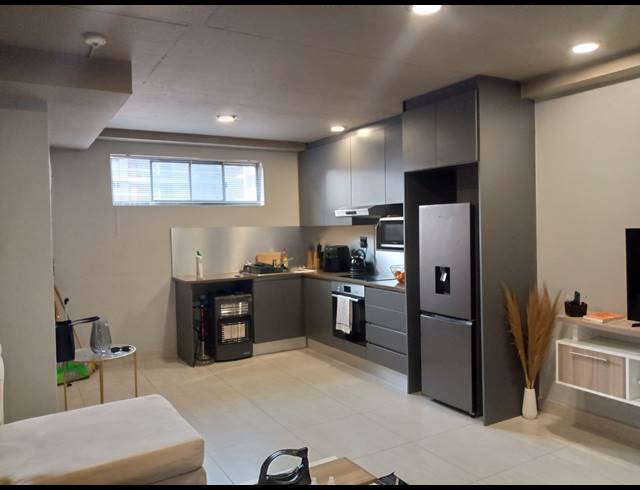 1 BEDROOM APARTMENT TO LET IN UMHLANGA RIDGE